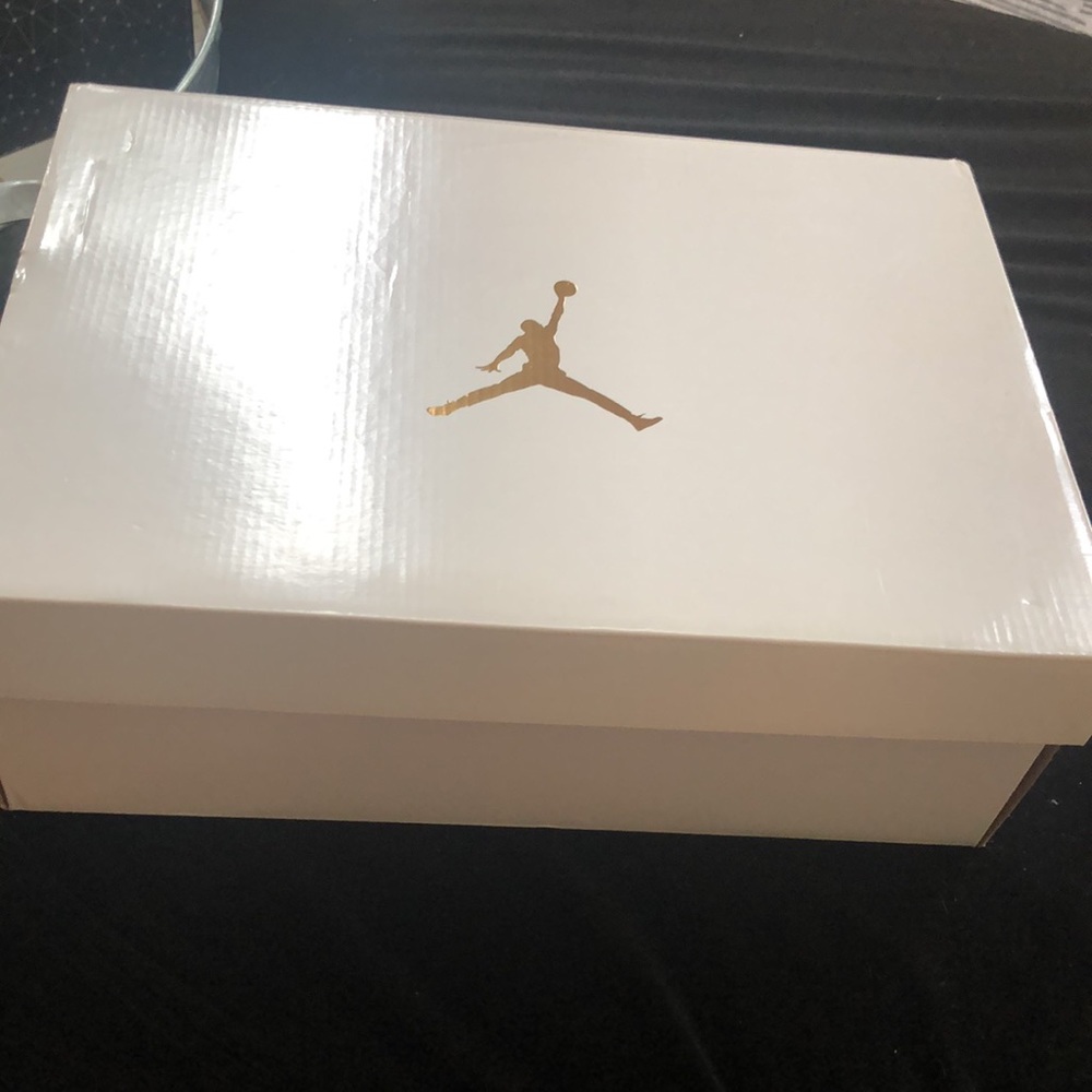 Purple Jordan 3 - Picture 4 of 4